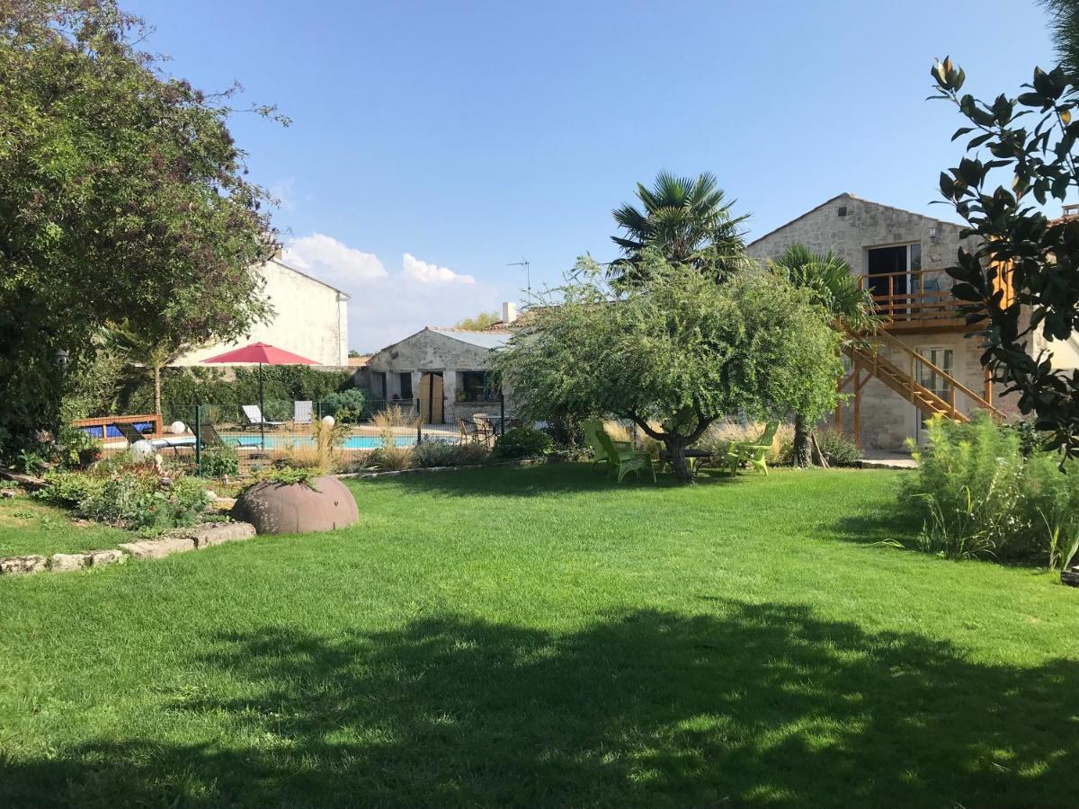 Le Clos Des Grandes Rivieres Sainte-Soulle Bagian luar foto